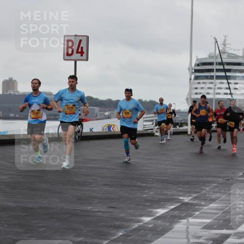 13.09.2026 - Kiel Lauf Andreas Tolksdorf http://msf.ph/oto/10419468 13.09.2026 10:57:25 Kiellinie 4, 3157, 2231, 4280, 3 meine-sportfotos.de