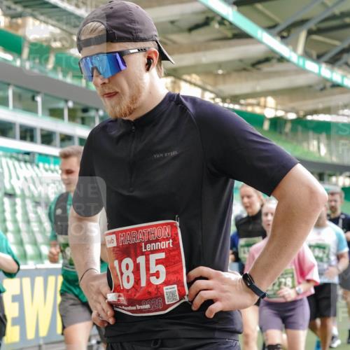 13.09.2026 - 21. swb-Marathon Bremen Michael Burmester http://msf.ph/oto/10419479 13.09.2026 13:21:05 Laufen im Stadion 258, 351, 423, 441, 464, 601, 620, 704, 782, 851, 1060, 1066, 1094, 1129, 1158, 1177, 1316, 1344, 1409, 1439, 1446, 1518, 1676, 1697, 1729, 1756, 1808, 1815, 1846, 1916, 2010, 2028, 2064, 2139, 2201, 2258, 2278, 2349, 2394, 2395, 2414, 2417, 2437, 2501, 2519, 2533, 2551, 2588, 2626, 2652, 2694, 2695, 2736, 2756, 2793, 2828, 2886, 2954, 2995, 3004, 3010, 3017, 3018, 3022, 3034, 3035, 3036, 3037, 3059, 3070, 3074, 3102, 3116, 3139, 3144, 3225, 3243, 3264, 3310, 3315 meine-sportfotos.de