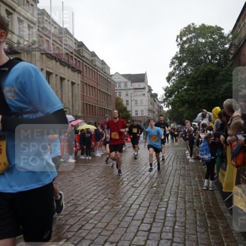 13.09.2026 - Kiel Lauf Yannick Fuchs http://msf.ph/oto/10419491 13.09.2026 10:51:42 Ziel 101, 201, 310, 1231, 1568, 1754, 1890, 2393, 2468, 2470, 2519, 2566, 2690, 2783, 3013, 3440, 4084, 4613, 4646, 4887, 5174, 5441, 6177, 6367, 6928, 7141, 7204, 7740, 8197, 8625, 8627, 9265, 10345, 10384, 10440, 11079, 11332, 11551, 12135, 12387, 12755, 238, 240, 251, 260, 386, 680, 901, 1758, 1804, 2035, 2247, 2519, 2672, 2803, 3029, 3751, 3873, 3879, 4040, 4205, 4258, 4259, 4271, 4619, 4646, 4939, 5525, 5735, 6663, 6865, 6928, 6948, 7043, 7914, 8373, 8464, 9007, 9030, 23 meine-sportfotos.de