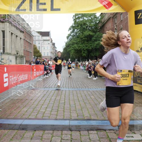 13.09.2026 - Kiel Lauf Yannick Fuchs http://msf.ph/oto/10419530 13.09.2026 09:41:06 Ziel 1593, 1787, 3883, 4137, 8389, 9608, 10202, 420, 1081, 1630, 2847, 3552, 5039, 6299, 6563, 7131, 7239, 7730, 8493, 8636, 9578, 9726, 10353, 11750, 11792, 12225, 1671, 1966, 4068, 9110, 10299, 10974, 11645, 11983, 12166, 1081, 2695, 2847, 3694, 7239 meine-sportfotos.de