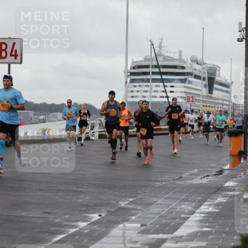 13.09.2026 - Kiel Lauf Andreas Tolksdorf http://msf.ph/oto/10419542 13.09.2026 10:57:26 Kiellinie 4, 42, 1418, 3 meine-sportfotos.de