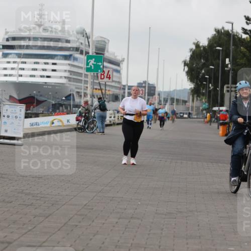 13.09.2026 - Kiel Lauf Andreas Tolksdorf http://msf.ph/oto/10419561 13.09.2026 10:10:15 Kiellinie 4, 83, 12 meine-sportfotos.de