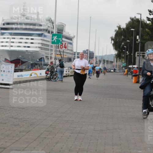 13.09.2026 - Kiel Lauf Andreas Tolksdorf http://msf.ph/oto/10419567 13.09.2026 10:10:15 Kiellinie 4, 33, 126 meine-sportfotos.de