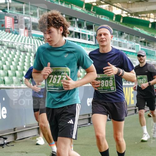 13.09.2026 - 21. swb-Marathon Bremen Michael Burmester http://msf.ph/oto/10419606 13.09.2026 13:21:08 Laufen im Stadion 258, 351, 423, 441, 464, 601, 620, 704, 782, 851, 1060, 1066, 1094, 1129, 1158, 1177, 1316, 1344, 1409, 1417, 1439, 1446, 1518, 1676, 1697, 1729, 1756, 1808, 1815, 1846, 1916, 2010, 2028, 2064, 2139, 2201, 2258, 2278, 2349, 2394, 2395, 2414, 2417, 2437, 2501, 2519, 2533, 2551, 2588, 2652, 2694, 2695, 2736, 2756, 2793, 2828, 2886, 2954, 2995, 3004, 3010, 3017, 3018, 3022, 3034, 3035, 3036, 3037, 3059, 3070, 3074, 3102, 3139, 3144, 3225, 3243, 3264, 3310, 3315 meine-sportfotos.de