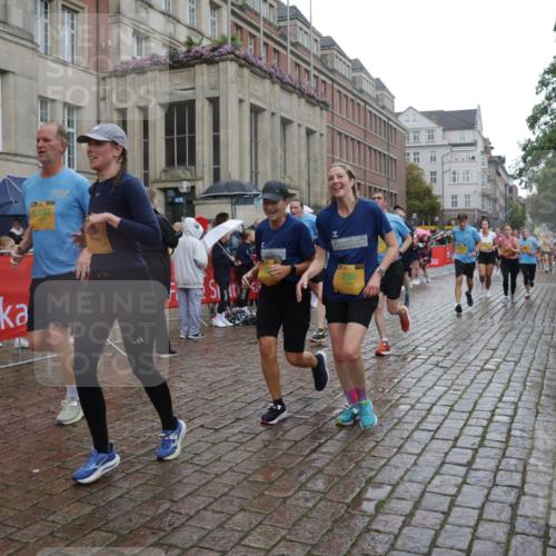 13.09.2026 - Kiel Lauf Yannick Fuchs http://msf.ph/oto/10419617 13.09.2026 10:51:51 Ziel 201, 826, 1231, 1568, 1591, 1600, 2404, 2468, 2470, 2566, 2783, 3013, 3956, 4084, 4175, 4476, 4887, 5157, 5174, 5317, 5866, 6287, 6349, 6367, 7204, 7740, 8108, 8197, 8413, 9265, 10166, 10241, 10345, 10689, 11332, 11551, 12135, 12387, 12755, 101, 201, 238, 240, 251, 310, 680, 901, 1754, 1804, 1890, 2035, 2393, 2468, 2519, 2690, 2803, 3013, 3029, 3440, 3751, 3879, 4040, 4084, 4205, 4613, 4619, 4646, 4939, 5441, 5735, 6177, 6663, 6865, 6928, 7043, 7914, 8373, 9030, 23, 238 meine-sportfotos.de