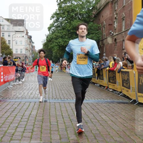 13.09.2026 - Kiel Lauf Yannick Fuchs http://msf.ph/oto/10419650 13.09.2026 09:41:15 Ziel 1593, 1671, 1966, 4137, 9608, 10299, 10974, 11983, 420, 1630, 1787, 3883, 5039, 6299, 8389, 8493, 8636, 9578, 9726, 10202, 10353, 11792, 12225, 4068, 4315, 9110, 9771, 11106, 11645, 12166, 420, 3552, 6563, 7131, 7730, 10353, 11750, 12225 meine-sportfotos.de