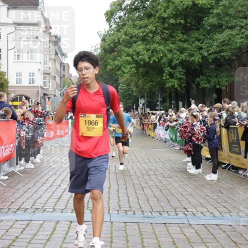 13.09.2026 - Kiel Lauf Yannick Fuchs http://msf.ph/oto/10419656 13.09.2026 09:41:16 Ziel 1593, 1671, 1966, 4137, 9608, 10299, 10974, 11983, 420, 1630, 1787, 3883, 4137, 5039, 6299, 8389, 8493, 8636, 9578, 9726, 10202, 10353, 11792, 12225, 4068, 4315, 9110, 9771, 11106, 11645, 12166, 420, 3552, 6563, 7131, 7730, 10353, 11750, 12225 meine-sportfotos.de