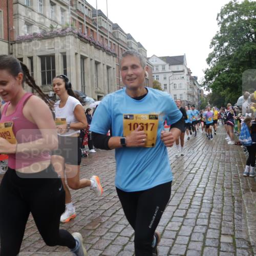 13.09.2026 - Kiel Lauf Yannick Fuchs http://msf.ph/oto/10419658 13.09.2026 10:51:55 Ziel 23, 171, 825, 826, 1568, 1591, 1600, 2404, 2470, 2566, 3644, 3956, 4175, 4385, 4476, 4887, 5157, 5317, 5866, 6287, 6349, 6714, 7338, 8108, 8319, 8413, 9267, 10166, 10241, 10345, 10598, 10637, 10689, 11332, 11500, 11551, 12387, 101, 201, 240, 310, 901, 1231, 1568, 1754, 1804, 1890, 2035, 2393, 2468, 2470, 2519, 2690, 2783, 2803, 3013, 3029, 3440, 3751, 3879, 4040, 4084, 4205, 4613, 4619, 4646, 4939, 5174, 5441, 5735, 6177, 6367, 6663, 6928, 7043, 7914, 8373, 9030, 238 meine-sportfotos.de