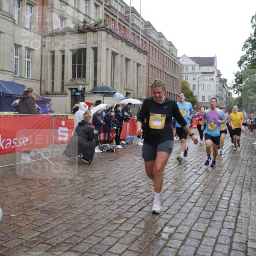 13.09.2026 - Kiel Lauf Yannick Fuchs http://msf.ph/oto/10419674 13.09.2026 10:51:58 Ziel 23, 171, 825, 826, 1364, 1365, 1591, 1600, 2404, 2484, 2806, 3644, 3956, 4175, 4385, 4476, 5157, 5317, 5866, 5994, 6287, 6349, 6714, 7338, 8108, 8292, 8319, 8413, 9267, 10071, 10166, 10241, 10598, 10637, 10689, 11380, 11500, 101, 201, 240, 310, 826, 1231, 1568, 1754, 1804, 1890, 2035, 2393, 2468, 2470, 2519, 2566, 2690, 2783, 2803, 3013, 3029, 3440, 3751, 3879, 4040, 4084, 4613, 4619, 4646, 4887, 4939, 5174, 5441, 5735, 6177, 6367, 6928, 7043, 7914, 8373, 9030, 238 meine-sportfotos.de
