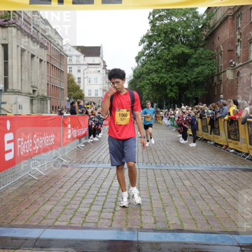 13.09.2026 - Kiel Lauf Yannick Fuchs http://msf.ph/oto/10419686 13.09.2026 09:41:17 Ziel 1593, 1671, 1966, 9608, 10299, 10974, 11645, 11983, 420, 1593, 1630, 1787, 3883, 4137, 5039, 6299, 8389, 8493, 8636, 9578, 9726, 10202, 10353, 11792, 4068, 4315, 9110, 9771, 11106, 12166, 420, 3552, 6563, 7131, 7730, 10353, 11750, 11792, 12225 meine-sportfotos.de