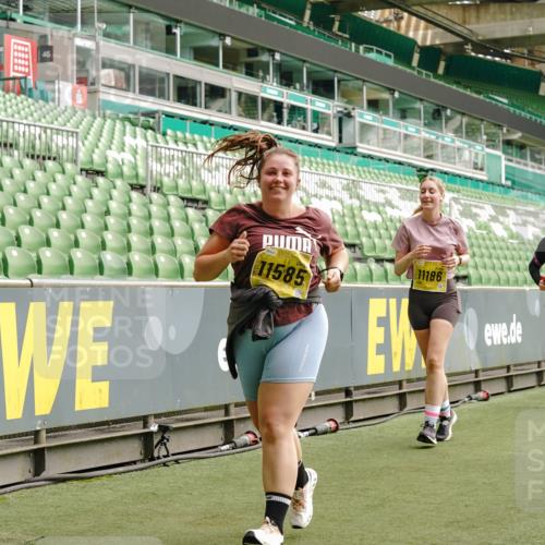13.09.2026 - 21. swb-Marathon Bremen Michael Burmester http://msf.ph/oto/10419700 13.09.2026 10:43:45 Laufen im Stadion 10002, 10004, 10005, 10176, 10191, 10271, 10295, 10303, 10325, 10330, 10335, 10361, 10362, 10402, 10459, 10474, 10490, 10491, 10513, 10557, 10572, 10605, 10606, 10629, 10665, 10752, 10756, 10773, 10779, 10784, 10805, 10854, 10880, 10882, 10899, 10900, 10997, 10999, 11026, 11027, 11041, 11078, 11140, 11173, 11192, 11217, 11233, 11264, 11274, 11307, 11333, 11337, 11355, 11385, 11408, 11448, 11456, 11461, 11482, 11629, 11943, 12334 meine-sportfotos.de