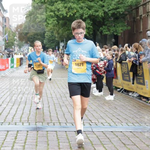 13.09.2026 - Kiel Lauf Yannick Fuchs http://msf.ph/oto/10419708 13.09.2026 09:41:19 Ziel 1671, 1966, 9110, 9608, 10299, 10974, 11645, 11983, 12166, 1593, 1630, 1787, 3883, 4137, 5039, 6299, 8389, 8493, 8636, 9578, 9726, 10202, 11792, 4068, 4315, 6649, 9771, 11106, 420, 3552, 6563, 7131, 7730, 10353, 11792, 12225 meine-sportfotos.de