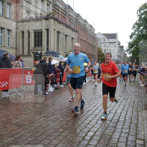 13.09.2026 - Kiel Lauf Yannick Fuchs http://msf.ph/oto/10419776 13.09.2026 10:52:10 Ziel 171, 1027, 1364, 1365, 1811, 1869, 2438, 2484, 2806, 2991, 3280, 3435, 3529, 3881, 4008, 4385, 4577, 4957, 4977, 5321, 5359, 5994, 6069, 6110, 6872, 7053, 7447, 7464, 7647, 8051, 8292, 8898, 9221, 9267, 9624, 9894, 10071, 10540, 10598, 10755, 10802, 10811, 10992, 11308, 11380, 11915, 12536, 23, 101, 171, 201, 310, 825, 826, 1231, 1568, 1591, 1600, 1754, 1890, 2393, 2404, 2468, 2470, 2566, 2783, 3013, 3644, 3956, 4084, 4175, 4385, 4476, 4887, 5174, 6177, 6367 meine-sportfotos.de