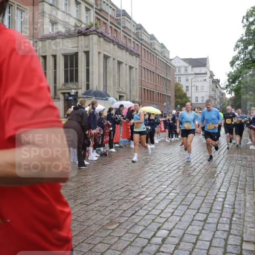 13.09.2026 - Kiel Lauf Yannick Fuchs http://msf.ph/oto/10419794 13.09.2026 10:52:11 Ziel 777, 1027, 1364, 1365, 1811, 1869, 2438, 2484, 2806, 2991, 3280, 3435, 3529, 3881, 4008, 4577, 4957, 4977, 5321, 5359, 5994, 6069, 6110, 6113, 6872, 7053, 7447, 7464, 7647, 8051, 8292, 8326, 8898, 9221, 9624, 9894, 10071, 10540, 10755, 10802, 10811, 10992, 11308, 11380, 11915, 12536, 23, 171, 201, 310, 825, 826, 1231, 1568, 1591, 1600, 1754, 2393, 2404, 2468, 2470, 2566, 2783, 2806, 3013, 3644, 3956, 4084, 4175, 4385, 4476, 4887, 5174, 6177, 6367, 1754, 8625 meine-sportfotos.de