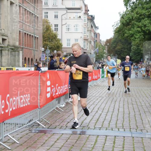 13.09.2026 - Kiel Lauf Yannick Fuchs http://msf.ph/oto/10419827 13.09.2026 09:41:31 Ziel 4068, 4315, 9110, 9771, 11106, 11645, 12166, 1593, 1671, 1787, 1966, 3883, 4137, 8389, 9608, 10202, 10299, 10974, 11983, 402, 3143, 3175, 4533, 4704, 5107, 6649, 6687, 6739, 7238, 8588, 9224, 11907, 1630, 1787, 5039, 6299, 8493, 8636, 9578, 9726 meine-sportfotos.de