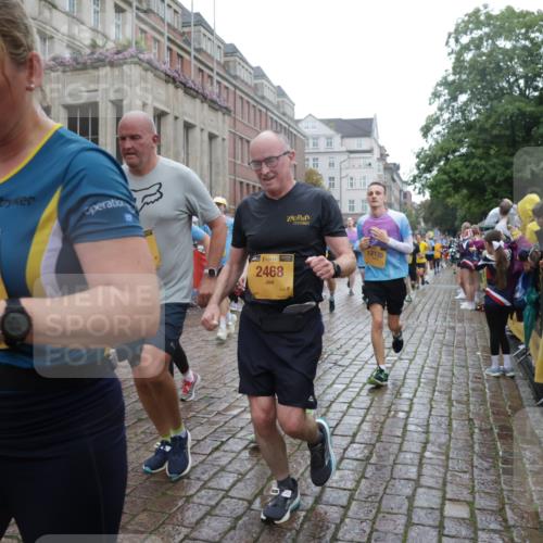 13.09.2026 - Kiel Lauf Yannick Fuchs http://msf.ph/oto/10419837 13.09.2026 10:52:15 Ziel 777, 1027, 1811, 1869, 2438, 2544, 2991, 3280, 3435, 3529, 3630, 3881, 4008, 4577, 4957, 4977, 5126, 5321, 5359, 6069, 6110, 6113, 6872, 7053, 7447, 7464, 7647, 8051, 8326, 8898, 9221, 9624, 9894, 10035, 10126, 10540, 10715, 10755, 10802, 10811, 10992, 11915, 12536, 23, 171, 201, 310, 825, 826, 1231, 1364, 1365, 1568, 1591, 1600, 2404, 2468, 2470, 2484, 2566, 2783, 2806, 3013, 3529, 3644, 3956, 4084, 4175, 4385, 4476, 4887, 5174, 6367, 201, 310, 1754, 8625 meine-sportfotos.de
