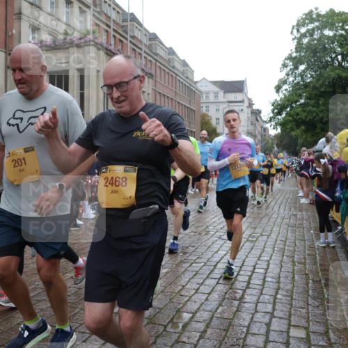13.09.2026 - Kiel Lauf Yannick Fuchs http://msf.ph/oto/10419843 13.09.2026 10:52:15 Ziel 777, 1027, 1811, 1869, 2438, 2544, 2991, 3280, 3435, 3529, 3630, 3881, 4008, 4577, 4957, 4977, 5126, 5321, 5359, 6069, 6110, 6113, 6872, 7053, 7447, 7464, 7647, 8051, 8326, 8898, 9221, 9624, 9894, 10035, 10126, 10540, 10715, 10755, 10802, 10811, 10992, 11915, 12536, 23, 171, 201, 310, 825, 826, 1231, 1364, 1365, 1568, 1591, 1600, 2404, 2468, 2470, 2484, 2566, 2783, 2806, 3013, 3529, 3644, 3956, 4084, 4175, 4385, 4476, 4887, 5174, 6367, 201, 310, 1754, 8625 meine-sportfotos.de