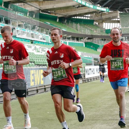 13.09.2026 - 21. swb-Marathon Bremen Michael Burmester http://msf.ph/oto/10419858 13.09.2026 12:58:29 Laufen im Stadion 141, 148, 191, 226, 334, 511, 672, 776, 789, 790, 909, 972, 1010, 1119, 1191, 1199, 1254, 1281, 1535, 1642, 1647, 1752, 1809, 1881, 1900, 1931, 1933, 2046, 2051, 2075, 2210, 2324, 2343, 2367, 2371, 2397, 2402, 2423, 2425, 2493, 2577, 2771, 2807, 2827, 2885, 2903, 2904, 2979, 3021, 3051, 3098, 3120, 3138, 3148, 3182, 3186, 3233, 3319, 3338, 3435, 3516, 3534, 3560, 3655, 3685, 3690, 3695, 3760, 3866, 3933, 3934, 3939, 4101, 4316, 4319, 205 meine-sportfotos.de
