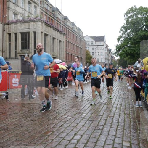 13.09.2026 - Kiel Lauf Yannick Fuchs http://msf.ph/oto/10419869 13.09.2026 10:52:17 Ziel 777, 1027, 1526, 1527, 1658, 1802, 1811, 1869, 2438, 2544, 2991, 3280, 3435, 3630, 3881, 4008, 4577, 4957, 4977, 5126, 5321, 5359, 5442, 6069, 6110, 6113, 6493, 6872, 7053, 7647, 8051, 8326, 8855, 8898, 9624, 9894, 10035, 10126, 10540, 10715, 10755, 10802, 10811, 10887, 11915, 12431, 12536, 23, 171, 825, 826, 1231, 1364, 1365, 1568, 1591, 1600, 1869, 2404, 2470, 2484, 2566, 2783, 2806, 3529, 3644, 3956, 4175, 4385, 4476, 4887, 5174, 6367, 201, 310, 1754, 8625 meine-sportfotos.de