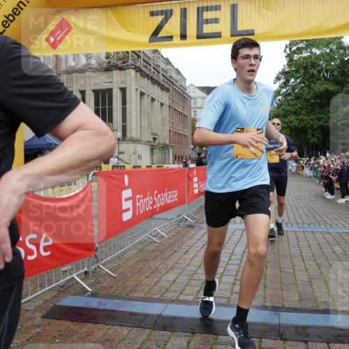 13.09.2026 - Kiel Lauf Yannick Fuchs http://msf.ph/oto/10419883 13.09.2026 09:41:35 Ziel 4068, 4315, 4704, 6649, 9771, 11106, 1593, 1671, 1966, 3883, 4068, 4137, 8389, 9110, 9608, 10202, 10299, 10974, 11645, 11983, 12166, 402, 3143, 3175, 4533, 5107, 6687, 6739, 7238, 8588, 8829, 9050, 9224, 11907, 12175, 1787, 3883, 5039, 8389, 8493, 9726, 10202 meine-sportfotos.de