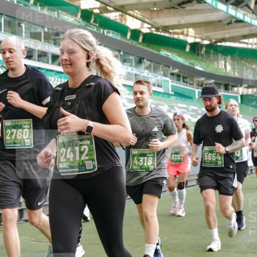 13.09.2026 - 21. swb-Marathon Bremen Michael Burmester http://msf.ph/oto/10419902 13.09.2026 13:21:17 Laufen im Stadion 128, 258, 351, 423, 441, 464, 601, 620, 704, 782, 851, 1060, 1066, 1094, 1129, 1158, 1177, 1316, 1344, 1409, 1417, 1439, 1446, 1518, 1676, 1697, 1729, 1756, 1808, 1815, 1846, 2010, 2028, 2064, 2139, 2201, 2258, 2278, 2349, 2394, 2395, 2414, 2417, 2437, 2501, 2519, 2533, 2551, 2588, 2652, 2660, 2694, 2695, 2736, 2756, 2793, 2828, 2886, 2954, 2964, 2995, 3004, 3010, 3017, 3018, 3022, 3034, 3035, 3036, 3037, 3059, 3070, 3074, 3102, 3139, 3144, 3225, 3264, 3310 meine-sportfotos.de