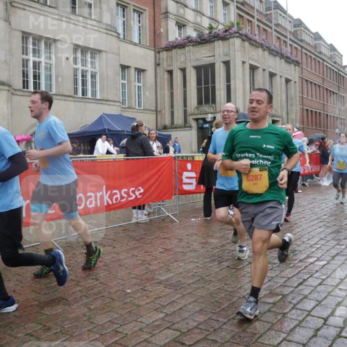 13.09.2026 - Kiel Lauf Yannick Fuchs http://msf.ph/oto/10419903 13.09.2026 10:52:22 Ziel 475, 777, 1471, 1472, 1526, 1527, 1658, 1802, 1811, 2544, 3280, 3343, 3582, 3630, 3881, 4008, 4957, 5126, 5359, 5442, 6110, 6113, 6493, 6872, 7621, 8051, 8326, 8855, 8898, 8908, 9024, 9025, 9624, 9711, 9894, 10035, 10126, 10320, 10540, 10715, 10811, 10887, 11082, 11535, 11658, 11661, 11875, 12289, 12431, 12536, 23, 171, 825, 826, 1027, 1364, 1365, 1591, 1600, 1869, 2404, 2438, 2484, 2806, 2991, 3435, 3529, 3644, 3956, 4175, 4385, 4476, 4887, 201, 310 meine-sportfotos.de
