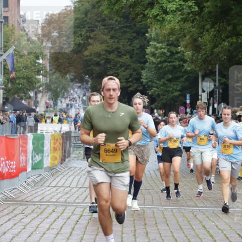 13.09.2026 - Kiel Lauf Yannick Fuchs http://msf.ph/oto/10419922 13.09.2026 09:41:39 Ziel 402, 3175, 4315, 4704, 6649, 6687, 8588, 9224, 9771, 11106, 11907, 1593, 1671, 1966, 4068, 4137, 9110, 9608, 10299, 10974, 11645, 11983, 12166, 772, 3143, 4533, 5107, 6739, 7238, 8829, 9050, 12175, 1593, 1787, 3883, 4137, 8389, 10202 meine-sportfotos.de