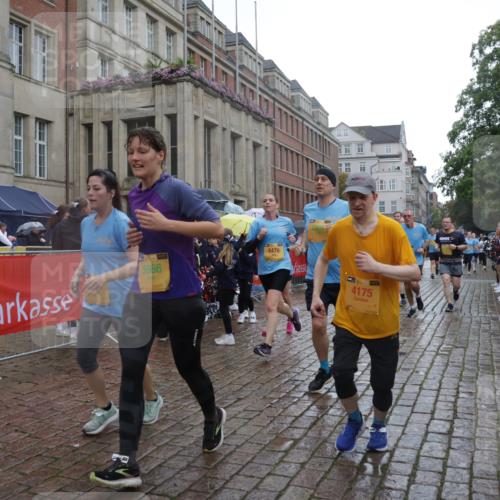 13.09.2026 - Kiel Lauf Yannick Fuchs http://msf.ph/oto/10419926 13.09.2026 10:52:24 Ziel 475, 626, 777, 1471, 1472, 1473, 1526, 1527, 1531, 1658, 1802, 2293, 2442, 2544, 3343, 3582, 3630, 3881, 5126, 5433, 5442, 6110, 6113, 6388, 6493, 6872, 7603, 7621, 8316, 8326, 8734, 8855, 8898, 8908, 9024, 9025, 9711, 9894, 10035, 10126, 10320, 10715, 10786, 10887, 11082, 11535, 11622, 11658, 11661, 11875, 12289, 12431, 12536, 23, 171, 825, 1027, 1364, 1365, 1591, 1600, 1811, 1869, 2404, 2438, 2484, 2806, 2991, 3280, 3435, 3529, 3644, 3881, 3956, 4008, 4175, 4385, 4476 meine-sportfotos.de