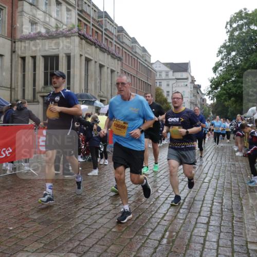 13.09.2026 - Kiel Lauf Yannick Fuchs http://msf.ph/oto/10419951 13.09.2026 10:52:26 Ziel 90, 475, 626, 777, 1471, 1472, 1473, 1526, 1527, 1531, 1658, 1802, 2293, 2442, 2544, 3343, 3582, 3630, 3925, 5126, 5433, 5442, 6113, 6388, 6405, 6493, 7088, 7196, 7603, 7621, 8316, 8326, 8734, 8855, 8908, 9024, 9025, 9711, 10035, 10126, 10320, 10715, 10786, 10887, 11082, 11535, 11622, 11658, 11661, 11875, 12289, 12431, 23, 171, 777, 825, 1027, 1364, 1365, 1591, 1811, 1869, 2404, 2438, 2484, 2806, 2991, 3280, 3435, 3529, 3644, 3881, 4008, 4385, 4476 meine-sportfotos.de