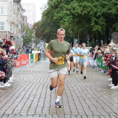 13.09.2026 - Kiel Lauf Yannick Fuchs http://msf.ph/oto/10419965 13.09.2026 09:41:41 Ziel 402, 3175, 4315, 4704, 6649, 6687, 8588, 9224, 9771, 11907, 1593, 1671, 1966, 4068, 4137, 9110, 9608, 10299, 10974, 11106, 11645, 11983, 12166, 699, 772, 3143, 3801, 4533, 5107, 6739, 7238, 8829, 9050, 12175, 1593, 3883, 4137, 8389, 10202 meine-sportfotos.de