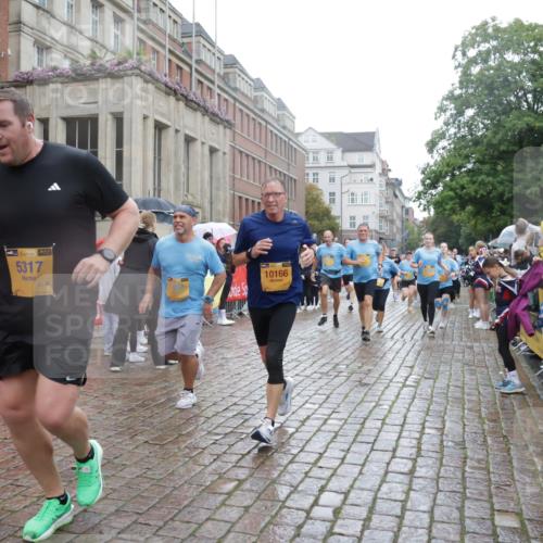 13.09.2026 - Kiel Lauf Yannick Fuchs http://msf.ph/oto/10419975 13.09.2026 10:52:28 Ziel 90, 475, 626, 1471, 1472, 1473, 1526, 1527, 1531, 1658, 1802, 2293, 2442, 2544, 3343, 3582, 3630, 3925, 5126, 5433, 5442, 5723, 6388, 6405, 6493, 7088, 7196, 7603, 7621, 8205, 8316, 8734, 8855, 8908, 9024, 9025, 9711, 10035, 10126, 10320, 10715, 10786, 10887, 11082, 11535, 11555, 11622, 11658, 11661, 11875, 11913, 12289, 12431, 23, 171, 777, 825, 1027, 1364, 1365, 1591, 1811, 1869, 2438, 2484, 2544, 2806, 2991, 3280, 3435, 3529, 3644, 3881, 4008, 4385 meine-sportfotos.de