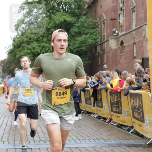 13.09.2026 - Kiel Lauf Yannick Fuchs http://msf.ph/oto/10419986 13.09.2026 09:41:43 Ziel 402, 3143, 3175, 4704, 6649, 6687, 8588, 9224, 9771, 11907, 1671, 1966, 4068, 4315, 9110, 9608, 10299, 10974, 11106, 11645, 11983, 12166, 699, 772, 2910, 3801, 4533, 5107, 6599, 6739, 7238, 8829, 9050, 12175, 1593, 3883, 4137, 9608 meine-sportfotos.de