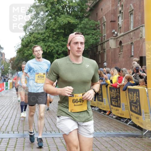 13.09.2026 - Kiel Lauf Yannick Fuchs http://msf.ph/oto/10419990 13.09.2026 09:41:43 Ziel 402, 3143, 3175, 4704, 6649, 6687, 8588, 9224, 9771, 11907, 1671, 1966, 4068, 4315, 9110, 9608, 10299, 10974, 11106, 11645, 11983, 12166, 699, 772, 2910, 3801, 4533, 5107, 6599, 6739, 7238, 8829, 9050, 12175, 1593, 3883, 4137, 9608 meine-sportfotos.de
