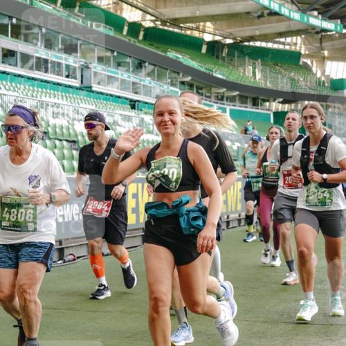 13.09.2026 - 21. swb-Marathon Bremen Michael Burmester http://msf.ph/oto/10420009 13.09.2026 13:21:21 Laufen im Stadion 128, 258, 351, 423, 441, 601, 620, 704, 782, 851, 1060, 1066, 1094, 1129, 1158, 1177, 1316, 1344, 1409, 1417, 1439, 1446, 1518, 1676, 1697, 1729, 1756, 1808, 1815, 1846, 2010, 2028, 2064, 2139, 2201, 2258, 2278, 2349, 2394, 2395, 2414, 2417, 2437, 2501, 2519, 2533, 2551, 2588, 2632, 2652, 2660, 2694, 2695, 2736, 2756, 2793, 2828, 2886, 2954, 2964, 2995, 3004, 3010, 3017, 3018, 3022, 3034, 3035, 3036, 3037, 3070, 3074, 3102, 3139, 3144, 3225, 3264, 3310, 3682 meine-sportfotos.de