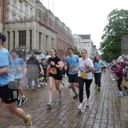 13.09.2026 - Kiel Lauf Yannick Fuchs http://msf.ph/oto/10420065 13.09.2026 10:52:33 Ziel 90, 475, 626, 1471, 1472, 1473, 1474, 1531, 1837, 2293, 2442, 3343, 3582, 3778, 3853, 3925, 5433, 5723, 6388, 6405, 7060, 7088, 7196, 7603, 7621, 8100, 8205, 8316, 8734, 8908, 9024, 9025, 9414, 9711, 9886, 10320, 10786, 11082, 11359, 11535, 11555, 11622, 11658, 11661, 11875, 11913, 12289, 171, 777, 825, 1027, 1364, 1365, 1526, 1527, 1658, 1802, 1811, 1869, 2438, 2484, 2544, 2806, 2991, 3280, 3343, 3435, 3529, 3630, 3644, 3881, 4008, 4385, 154, 1083, 1426, 1550, 3059, 3431 meine-sportfotos.de