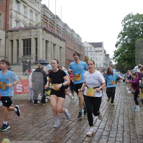 13.09.2026 - Kiel Lauf Yannick Fuchs http://msf.ph/oto/10420067 13.09.2026 10:52:34 Ziel 90, 172, 475, 626, 1471, 1472, 1473, 1474, 1531, 1837, 2293, 2442, 2735, 3054, 3582, 3778, 3853, 3925, 4485, 5433, 5723, 6388, 6405, 7060, 7088, 7196, 7603, 7621, 8100, 8205, 8316, 8615, 8734, 9024, 9025, 9414, 9711, 9886, 10786, 11082, 11359, 11535, 11555, 11622, 11658, 11661, 11913, 171, 777, 1027, 1364, 1365, 1526, 1527, 1658, 1802, 1811, 1869, 2438, 2484, 2544, 2806, 2991, 3280, 3343, 3435, 3529, 3630, 3644, 3881, 4008, 4385, 154, 1083, 1426, 1550, 3059, 3431, 5329 meine-sportfotos.de