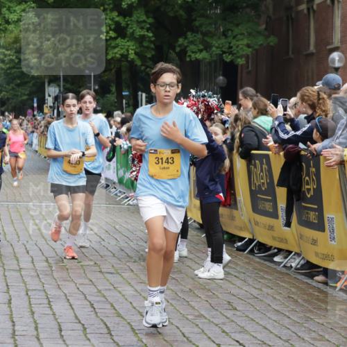 13.09.2026 - Kiel Lauf Yannick Fuchs http://msf.ph/oto/10420069 13.09.2026 09:41:50 Ziel 402, 3143, 3175, 4533, 4704, 5107, 6687, 6739, 7238, 8588, 8829, 9050, 9224, 11907, 12175, 1671, 1966, 4068, 4315, 4704, 6649, 9110, 9771, 11106, 11645, 11983, 12166, 570, 699, 772, 792, 2910, 3801, 5011, 5276, 6599, 12723, 1671, 1966, 9608, 10299, 10974, 11983 meine-sportfotos.de