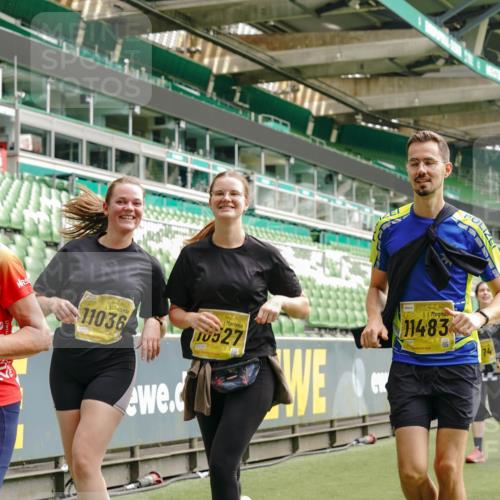13.09.2026 - 21. swb-Marathon Bremen Michael Burmester http://msf.ph/oto/10420112 13.09.2026 10:44:01 Laufen im Stadion 10002, 10004, 10005, 10176, 10191, 10192, 10271, 10295, 10303, 10325, 10335, 10361, 10362, 10402, 10459, 10474, 10491, 10513, 10557, 10572, 10605, 10606, 10629, 10756, 10773, 10779, 10784, 10805, 10880, 10882, 10899, 10900, 10997, 10999, 11173, 11217, 11233, 11264, 11274, 11307, 11333, 11337, 11355, 11385, 11408, 11448, 11456, 11461, 11482, 11629, 11943, 12311, 12321, 12334 meine-sportfotos.de