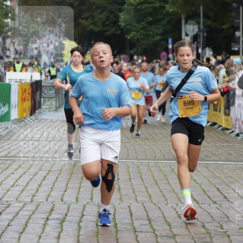 13.09.2026 - Kiel Lauf Yannick Fuchs http://msf.ph/oto/10420124 13.09.2026 09:42:01 Ziel 699, 772, 2910, 3801, 5276, 6599, 8829, 9050, 12175, 402, 3143, 3175, 4315, 4533, 4704, 5107, 6649, 6687, 6739, 7238, 8588, 9224, 9771, 11106, 11907, 133, 570, 792, 2955, 2977, 3357, 3676, 5011, 5105, 5336, 5774, 6620, 6797, 7687, 8476, 10938, 11793, 12723, 4068, 9110, 11645, 12166 meine-sportfotos.de