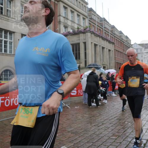 13.09.2026 - Kiel Lauf Yannick Fuchs http://msf.ph/oto/10420132 13.09.2026 10:52:37 Ziel 90, 172, 626, 1471, 1472, 1473, 1474, 1531, 1837, 2089, 2293, 2442, 2735, 3054, 3582, 3778, 3853, 3925, 4485, 5433, 5723, 6388, 6405, 7060, 7088, 7154, 7196, 7603, 7621, 8100, 8205, 8316, 8615, 8734, 9025, 9414, 9711, 9886, 10786, 11359, 11459, 11555, 11622, 11913, 475, 777, 1027, 1364, 1365, 1471, 1472, 1526, 1527, 1658, 1802, 1811, 1869, 2438, 2484, 2544, 2991, 3280, 3343, 3435, 3529, 3582, 3630, 3881, 4008, 154, 1083, 1426, 1486, 1550, 3059, 3431, 5329, 5710 meine-sportfotos.de