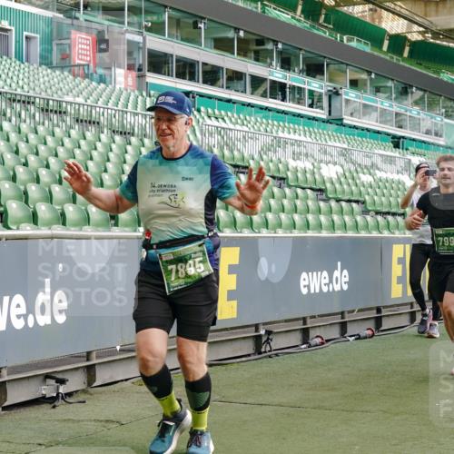 13.09.2026 - 21. swb-Marathon Bremen Michael Burmester http://msf.ph/oto/10420139 13.09.2026 13:21:26 Laufen im Stadion 128, 258, 343, 351, 423, 441, 601, 620, 704, 782, 851, 1060, 1094, 1129, 1158, 1177, 1316, 1344, 1409, 1417, 1439, 1446, 1518, 1669, 1676, 1697, 1729, 1756, 1808, 1815, 1846, 2010, 2028, 2064, 2139, 2201, 2258, 2278, 2290, 2349, 2394, 2395, 2414, 2417, 2437, 2501, 2519, 2533, 2551, 2588, 2632, 2652, 2660, 2694, 2695, 2736, 2793, 2828, 2886, 2954, 2964, 2995, 3004, 3010, 3017, 3018, 3022, 3034, 3035, 3036, 3037, 3070, 3074, 3102, 3139, 3144, 3225, 3264, 3310, 3682 meine-sportfotos.de