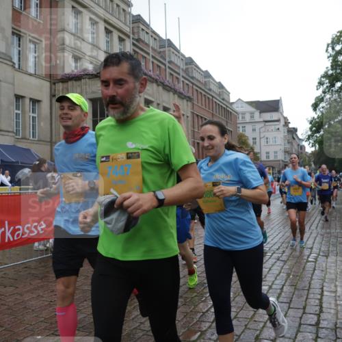 13.09.2026 - Kiel Lauf Yannick Fuchs http://msf.ph/oto/10420204 13.09.2026 10:52:41 Ziel 158, 172, 398, 1433, 1474, 1535, 1634, 1812, 1837, 2069, 2089, 2735, 3050, 3054, 3452, 3778, 3853, 3925, 4100, 4485, 5723, 6405, 7060, 7154, 7196, 7230, 8100, 8205, 8615, 9414, 9831, 9886, 11204, 11359, 11459, 11555, 11913, 90, 475, 626, 777, 1027, 1471, 1472, 1473, 1526, 1527, 1531, 1658, 1802, 1811, 1869, 2293, 2438, 2442, 2544, 2991, 3280, 3343, 3435, 3582, 3630, 3881, 4008, 154, 1071, 1083, 1426, 1486, 1550, 3059, 3431, 3587, 3657, 5329, 5642, 5643, 5710, 6015, 7139 meine-sportfotos.de