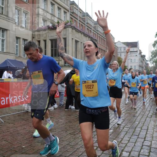 13.09.2026 - Kiel Lauf Yannick Fuchs http://msf.ph/oto/10420241 13.09.2026 10:52:43 Ziel 158, 172, 398, 1433, 1474, 1535, 1634, 1812, 1837, 2069, 2089, 2735, 3050, 3054, 3452, 3514, 3778, 3853, 4100, 4485, 6201, 7060, 7154, 7230, 8100, 8615, 9414, 9831, 9886, 10594, 11096, 11204, 11359, 11459, 90, 475, 626, 777, 1027, 1471, 1472, 1473, 1526, 1527, 1531, 1658, 1802, 1811, 2293, 2438, 2442, 2544, 2991, 3280, 3343, 3435, 3582, 3630, 3881, 4008, 154, 1071, 1083, 1426, 1486, 1550, 3059, 3431, 3587, 3657, 5329, 5642, 5643, 5710, 6015, 7139, 10755 meine-sportfotos.de