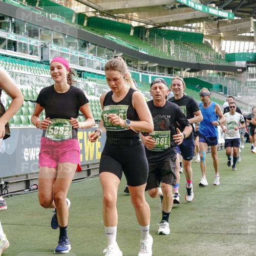 13.09.2026 - 21. swb-Marathon Bremen Michael Burmester http://msf.ph/oto/10420284 13.09.2026 13:21:30 Laufen im Stadion 128, 258, 343, 351, 423, 441, 601, 620, 704, 782, 851, 1060, 1094, 1129, 1158, 1177, 1316, 1344, 1409, 1417, 1439, 1446, 1518, 1669, 1676, 1697, 1729, 1756, 1808, 1815, 1846, 2010, 2064, 2139, 2201, 2258, 2278, 2290, 2349, 2394, 2395, 2414, 2417, 2437, 2501, 2519, 2533, 2551, 2588, 2619, 2632, 2652, 2660, 2685, 2694, 2695, 2736, 2793, 2828, 2886, 2954, 2964, 2995, 3004, 3010, 3017, 3018, 3022, 3034, 3035, 3036, 3037, 3070, 3074, 3102, 3139, 3144, 3225, 3264, 3310, 3682 meine-sportfotos.de