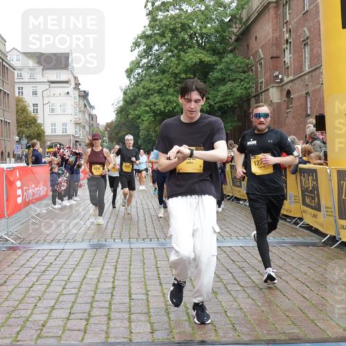 13.09.2026 - Kiel Lauf Yannick Fuchs http://msf.ph/oto/10420302 13.09.2026 09:42:13 Ziel 133, 570, 792, 3357, 3676, 5011, 5105, 5276, 5336, 5774, 6599, 6620, 6797, 7687, 8476, 11793, 12723, 402, 699, 772, 2910, 3143, 3175, 3801, 4533, 4704, 5107, 6599, 6649, 6687, 6739, 7238, 8588, 8829, 9050, 9224, 11907, 12175, 445, 771, 1045, 1777, 2608, 2914, 2955, 2977, 4548, 5559, 6075, 6099, 6213, 6542, 6913, 10938, 12190, 4315, 4704, 6649, 8588, 9771 meine-sportfotos.de