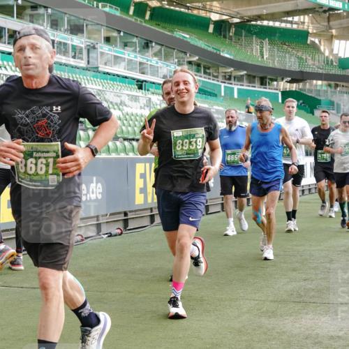 13.09.2026 - 21. swb-Marathon Bremen Michael Burmester http://msf.ph/oto/10420321 13.09.2026 13:21:31 Laufen im Stadion 128, 258, 343, 351, 423, 441, 601, 620, 704, 782, 851, 1060, 1094, 1129, 1158, 1177, 1316, 1344, 1409, 1417, 1439, 1446, 1518, 1669, 1676, 1697, 1729, 1756, 1808, 1815, 1846, 2010, 2064, 2139, 2201, 2258, 2278, 2290, 2349, 2394, 2395, 2414, 2417, 2437, 2501, 2519, 2533, 2551, 2588, 2619, 2632, 2652, 2660, 2685, 2694, 2695, 2736, 2793, 2828, 2886, 2954, 2964, 2995, 3004, 3010, 3017, 3018, 3022, 3034, 3035, 3036, 3037, 3070, 3074, 3102, 3139, 3144, 3225, 3264, 3310, 3682 meine-sportfotos.de
