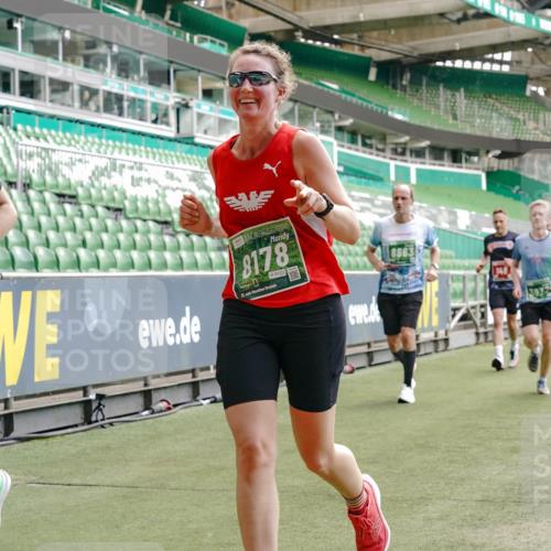 13.09.2026 - 21. swb-Marathon Bremen Michael Burmester http://msf.ph/oto/10420338 13.09.2026 12:58:44 Laufen im Stadion 141, 148, 191, 226, 232, 334, 511, 672, 745, 789, 790, 909, 972, 1010, 1080, 1119, 1166, 1191, 1199, 1254, 1281, 1516, 1535, 1642, 1647, 1752, 1881, 1931, 1933, 2046, 2210, 2289, 2324, 2343, 2367, 2371, 2397, 2402, 2423, 2425, 2577, 2771, 2806, 2807, 2827, 2885, 2899, 2903, 2953, 2961, 2979, 3015, 3021, 3051, 3098, 3120, 3124, 3138, 3148, 3182, 3186, 3190, 3233, 3319, 3338, 3435, 3516, 3531, 3534, 3560, 3652, 3655, 3685, 3690, 3695, 3866, 3933, 3934, 4101, 205 meine-sportfotos.de
