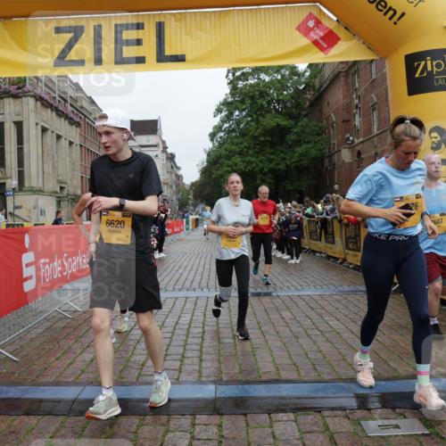 13.09.2026 - Kiel Lauf Yannick Fuchs http://msf.ph/oto/10420364 13.09.2026 09:42:16 Ziel 133, 570, 792, 2955, 2977, 3357, 3676, 5011, 5105, 5276, 5336, 5774, 6620, 6797, 7687, 8476, 10938, 11793, 12723, 402, 699, 772, 2910, 3143, 3175, 3801, 4533, 5107, 5276, 6599, 6687, 6739, 7238, 8588, 8829, 9050, 9224, 11907, 12175, 445, 771, 1045, 1777, 2608, 2914, 4548, 5559, 6075, 6099, 6213, 6423, 6542, 6913, 9706, 12190, 402, 3175, 4704, 6649, 6687, 8588, 9224, 9771, 11907 meine-sportfotos.de
