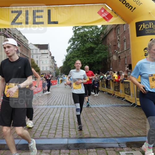 13.09.2026 - Kiel Lauf Yannick Fuchs http://msf.ph/oto/10420374 13.09.2026 09:42:16 Ziel 133, 570, 792, 2955, 2977, 3357, 3676, 5011, 5105, 5276, 5336, 5774, 6620, 6797, 7687, 8476, 10938, 11793, 12723, 402, 699, 772, 2910, 3143, 3175, 3801, 4533, 5107, 5276, 6599, 6687, 6739, 7238, 8588, 8829, 9050, 9224, 11907, 12175, 445, 771, 1045, 1777, 2608, 2914, 4548, 5559, 6075, 6099, 6213, 6423, 6542, 6913, 9706, 12190, 402, 3175, 4704, 6649, 6687, 8588, 9224, 9771, 11907 meine-sportfotos.de