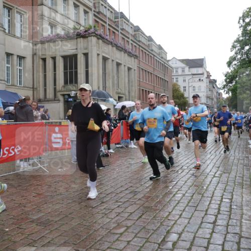 13.09.2026 - Kiel Lauf Yannick Fuchs http://msf.ph/oto/10420385 13.09.2026 10:52:52 Ziel 154, 158, 398, 1083, 1426, 1433, 1486, 1535, 1550, 1634, 1812, 2069, 2089, 3050, 3059, 3431, 3452, 3514, 3875, 4100, 4570, 5329, 5710, 5838, 6201, 7017, 7230, 7596, 7883, 8516, 8580, 8863, 8935, 8978, 9166, 9831, 10594, 11048, 11096, 11204, 11282, 11496, 12213, 90, 172, 475, 626, 1471, 1472, 1473, 1474, 1526, 1527, 1531, 1658, 1802, 1837, 2089, 2293, 2442, 2544, 2735, 3054, 3343, 3582, 3630, 3778, 3853, 1071, 3587, 3657, 5642, 5643, 6015, 7139, 10755 meine-sportfotos.de